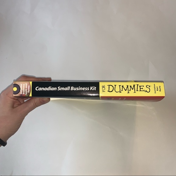 📚 Canadian Small Business for Dummies book - Picture 5 of 8